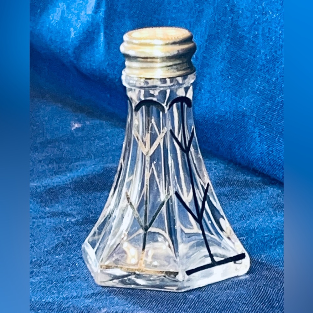 Vintage 1930’s Art Deco Silver Overlay Hexagon Glass Sugar Shaker 3”